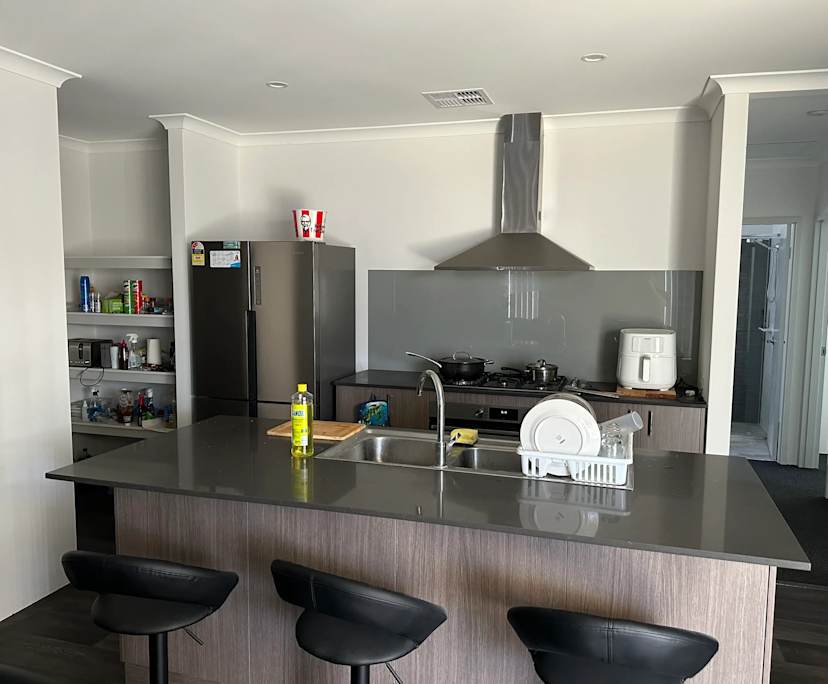 $350, Share-house, 4 bathrooms, Eglinton WA 6034