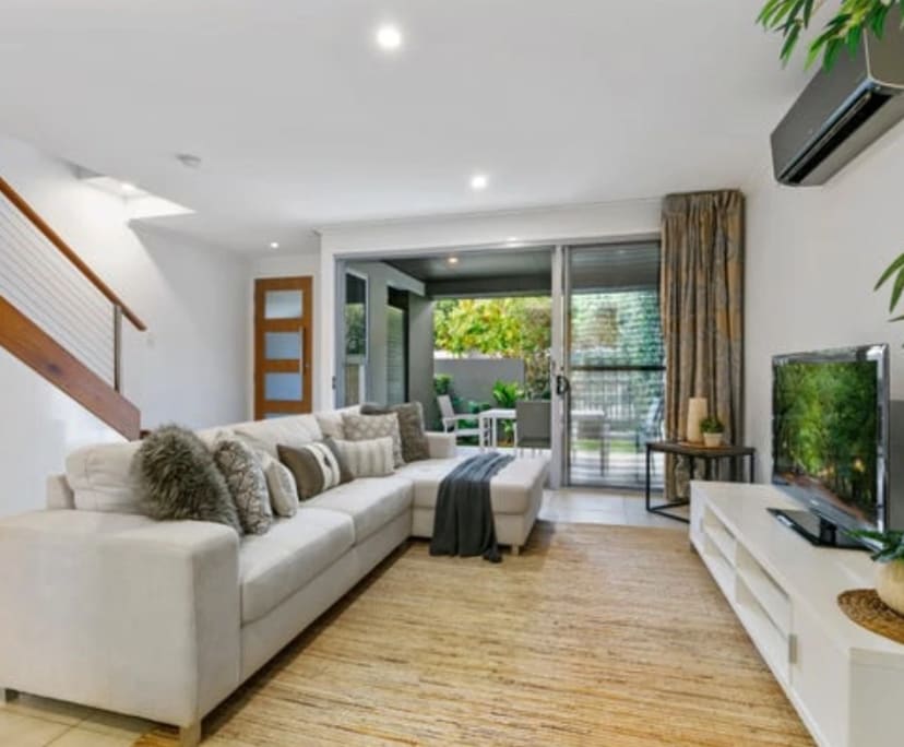 Unfurnished room with own bathroom