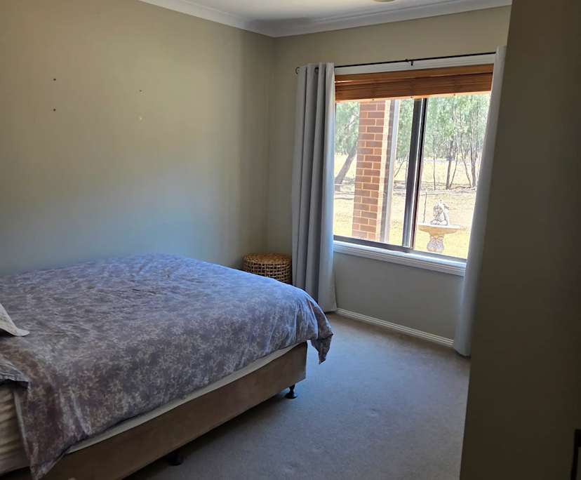 $250, Share-house, 3 bathrooms, Chiltern VIC 3683