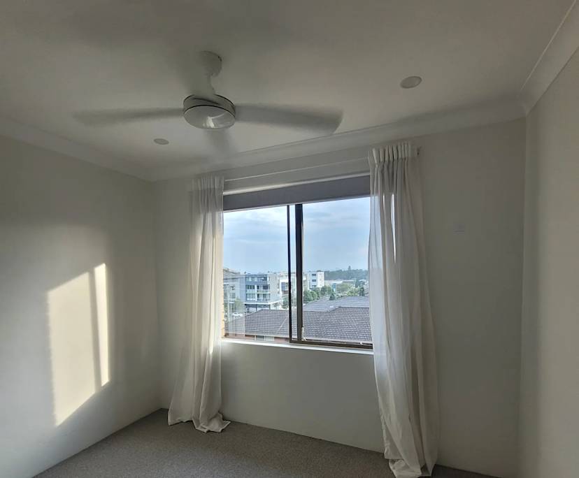 Unfurnished room in a flatshare