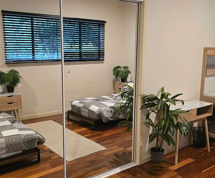 $250, Share-house, 2 bathrooms, Palm Cove QLD 4879