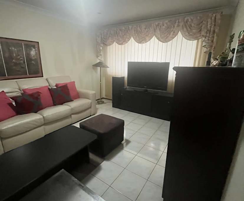Unfurnished room in a share house