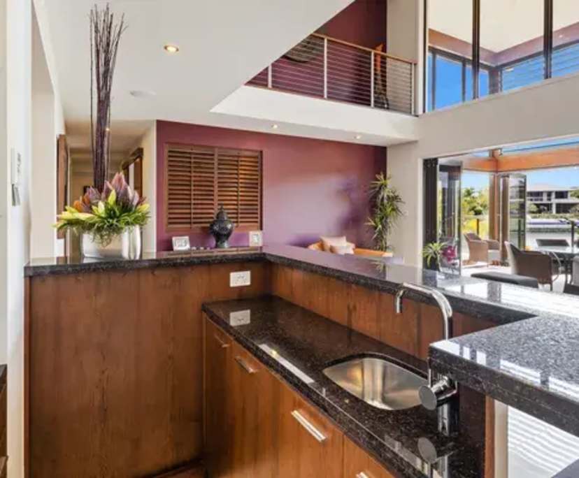 $600, Share-house, 6 bathrooms, Surfers Paradise QLD 4217