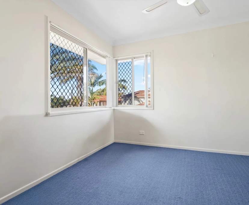 Room in a share house