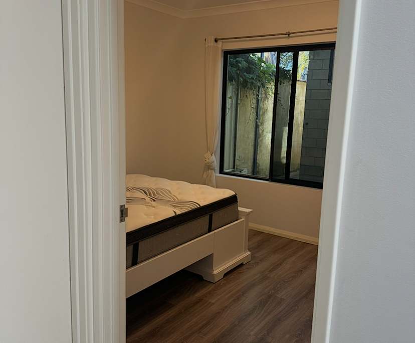 $285, Share-house, 3 bathrooms, Nollamara WA 6061