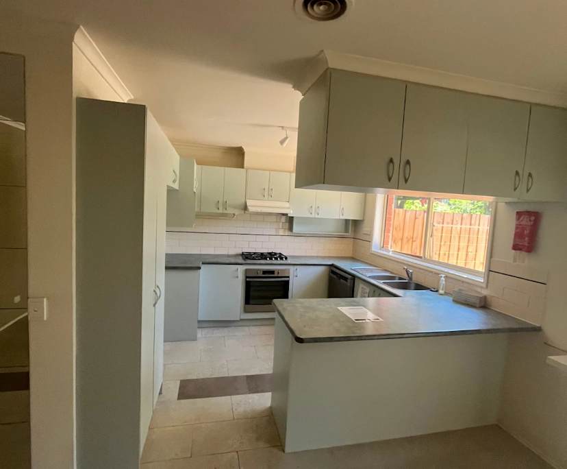 Unfurnished room in a share house