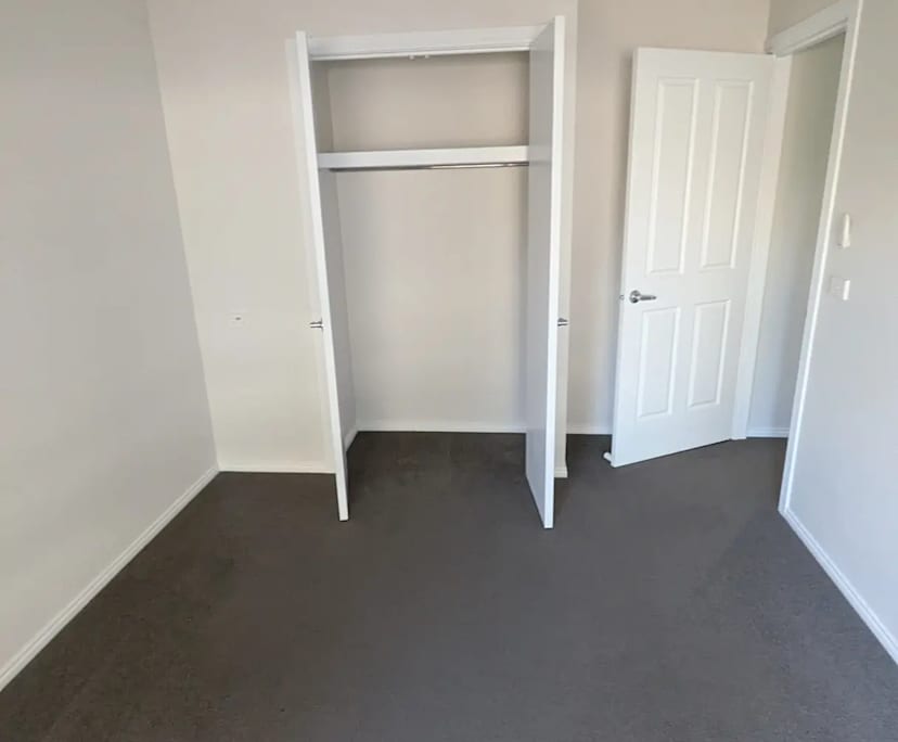 Unfurnished room with own bathroom