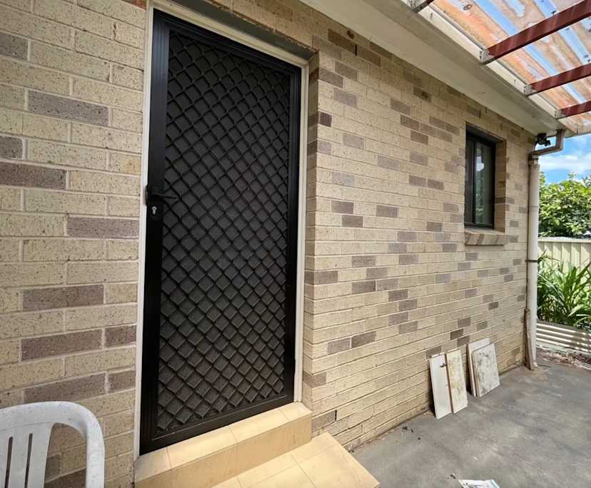 Unfurnished room granny flat for rent