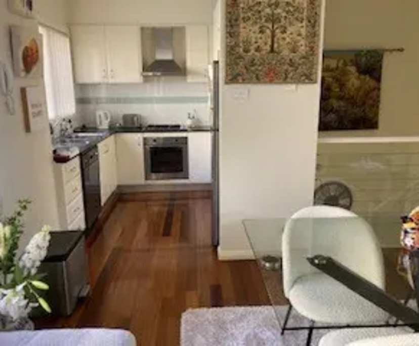 $250, Homestay, 3 bathrooms, Woonona NSW 2517