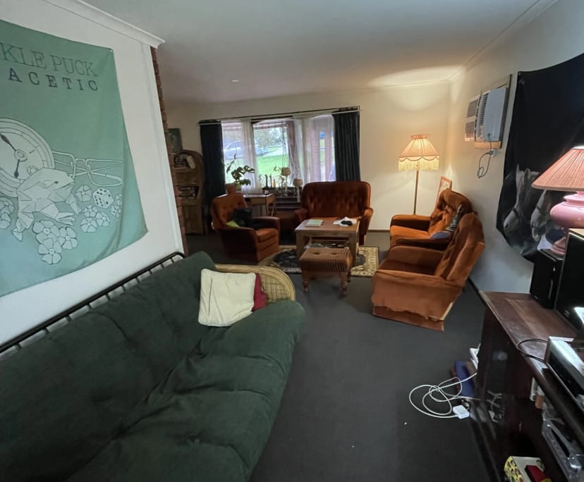 Room in a share house