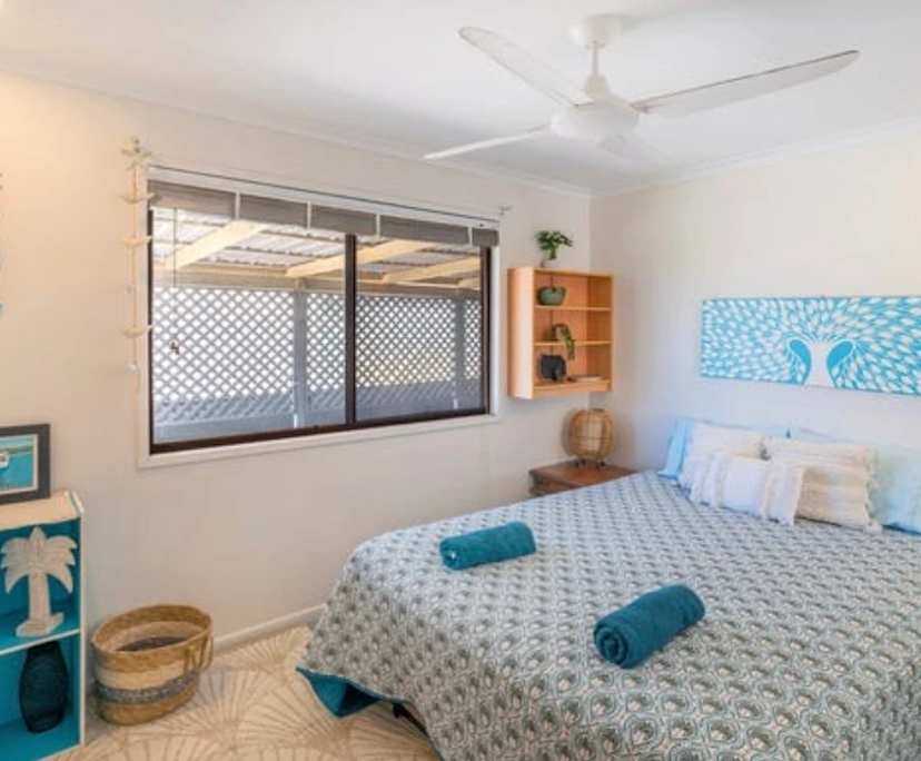 Furnished room in a share house