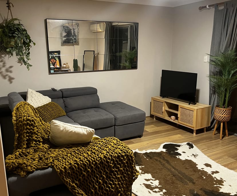 Room in a share house
