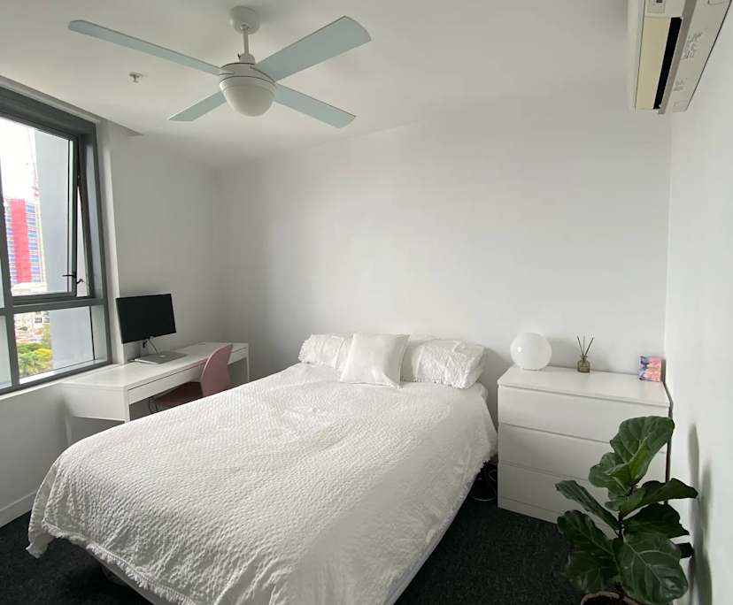 Unfurnished room with own bathroom