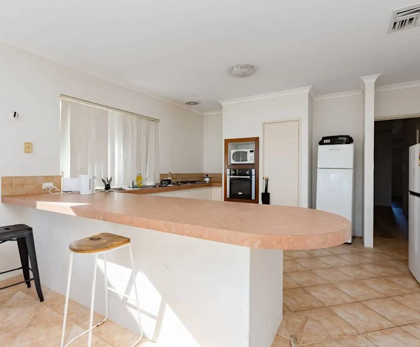 $300, Share-house, 5 bathrooms, Wilson WA 6107