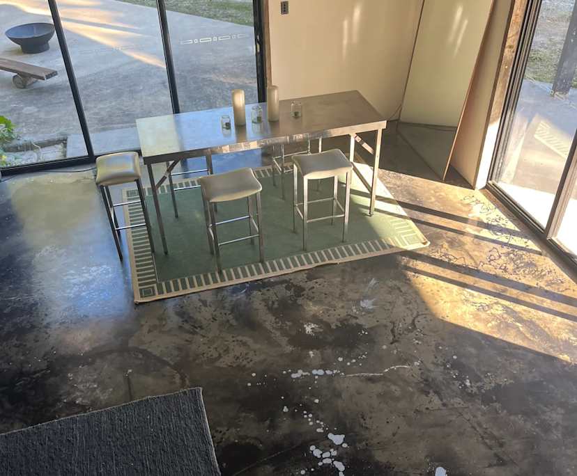 Whole property with 2 rooms for rent