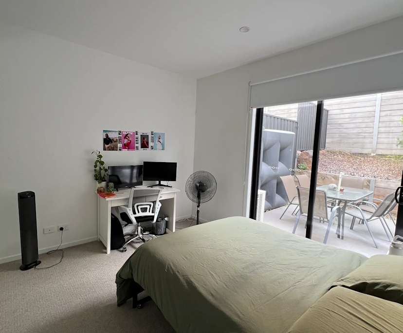 Unfurnished room in a share house