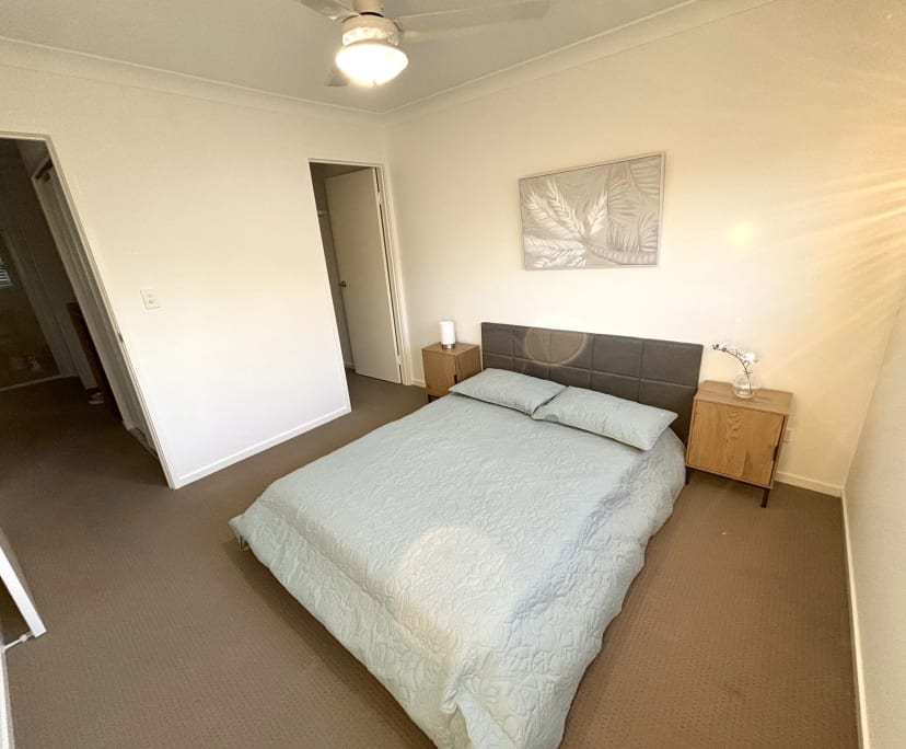 $330, Share-house, 3 bathrooms, Crestmead QLD 4132