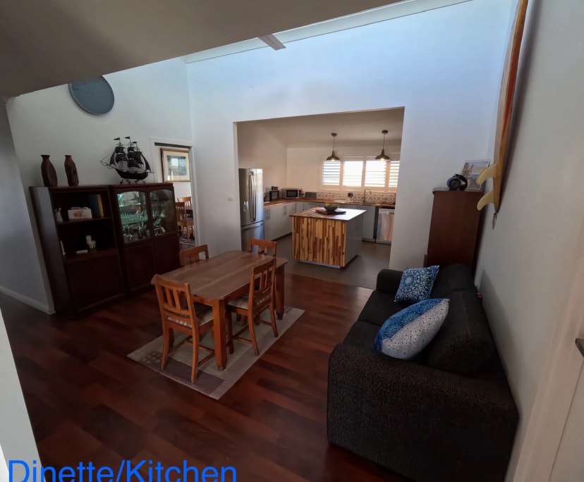 Room in a share house