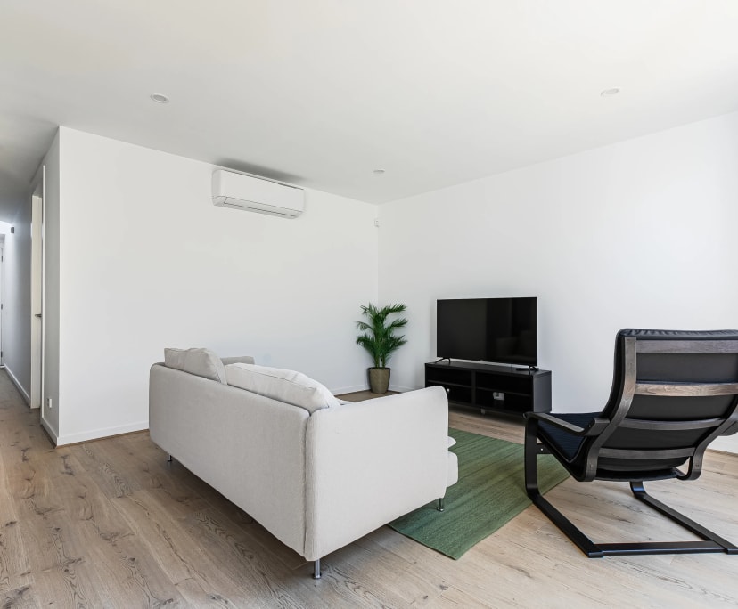 $230, Share-house, 3 bathrooms, Fraser Rise VIC 3336