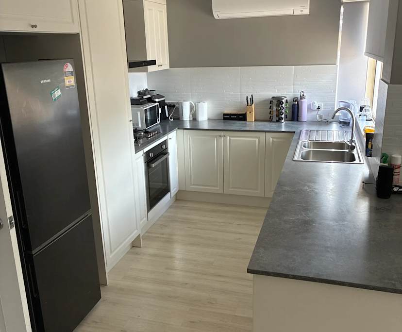 Unfurnished room in a share house