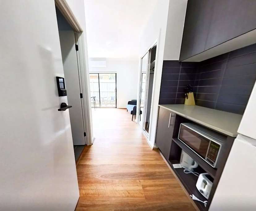 $350, Share-house, 9 rooms, Saint Albans VIC 3021, Saint Albans VIC 3021