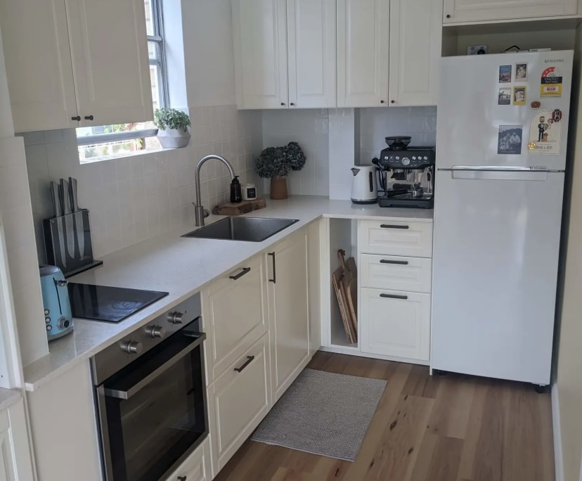 Unfurnished room in a flatshare