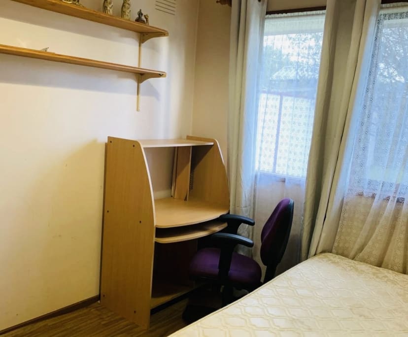 Furnished room in a share house
