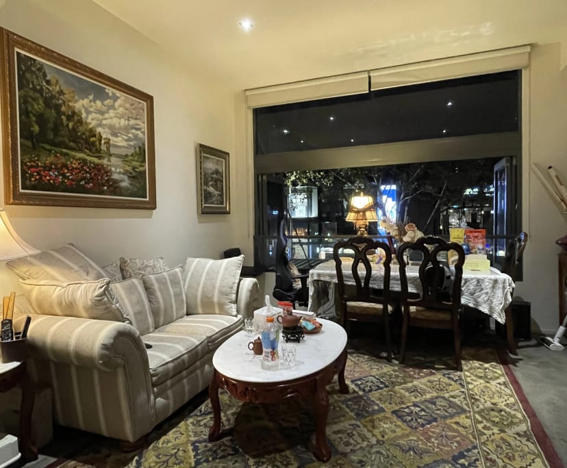 Furnished room in a flatshare