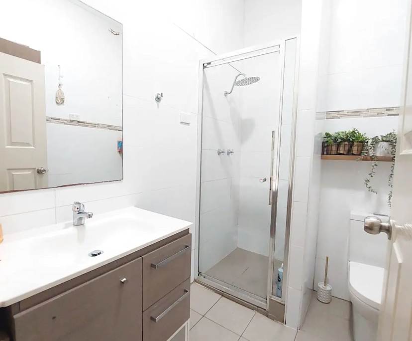 $500, Student-accommodation, 5 bathrooms, Waterloo NSW 2017