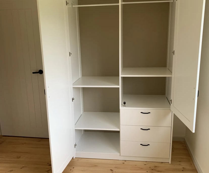 Furnished room in a share house