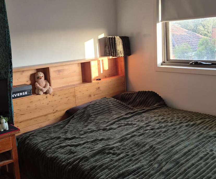 Unfurnished room in a flatshare