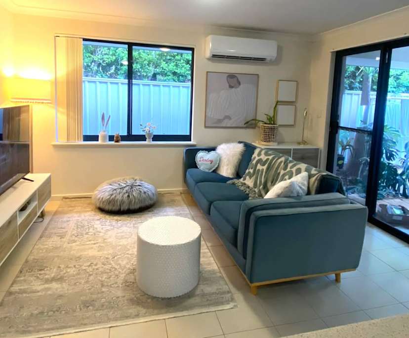 $300, Flatshare, 3 bathrooms, Coogee WA 6166