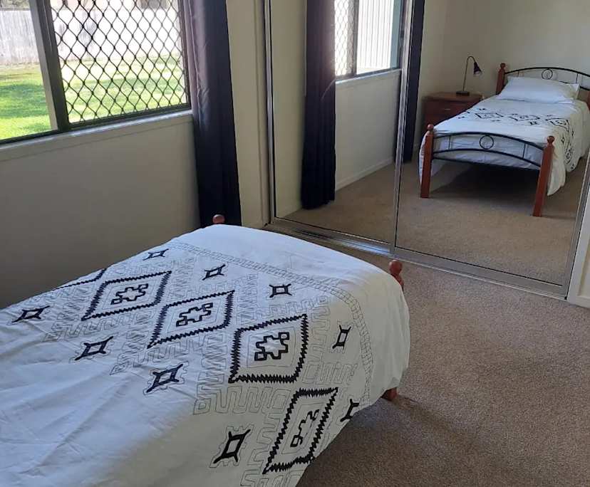 Room in a share house