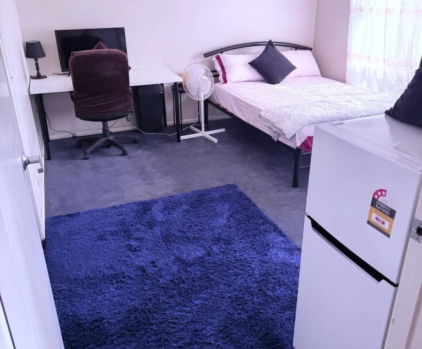 Furnished room in a share house