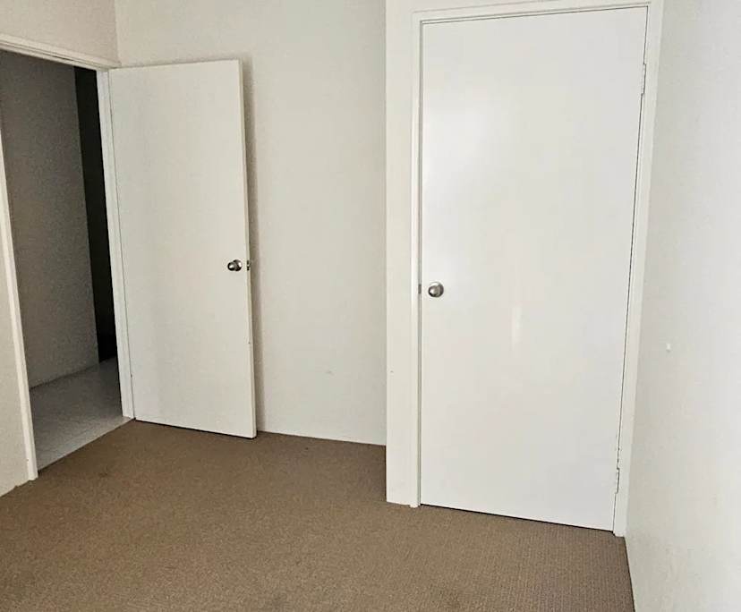 Unfurnished room in a share house