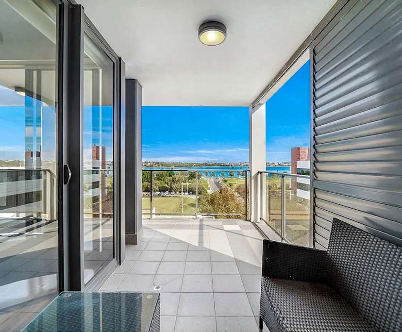 $830, Whole-property, 2 bathrooms, Perth WA 6004