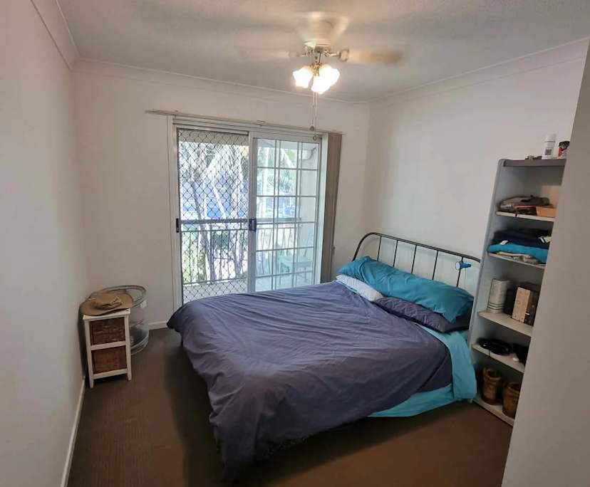 $300, Flatshare, 3 bathrooms, Taringa QLD 4068