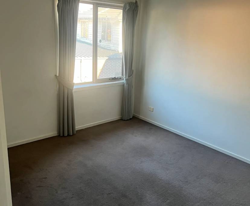 propertyImage