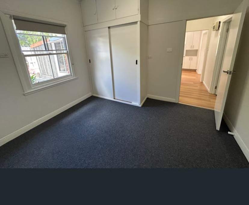 Whole property with 2 rooms for rent