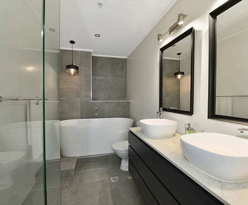 $1,425, Whole-property, 3 bathrooms, Melbourne VIC 3000