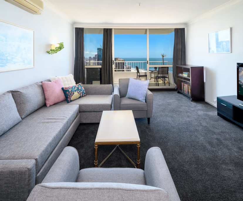 Whole property with 2 rooms for rent