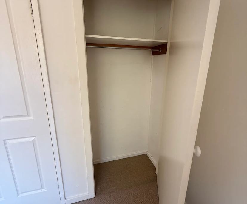 Unfurnished room in a share house