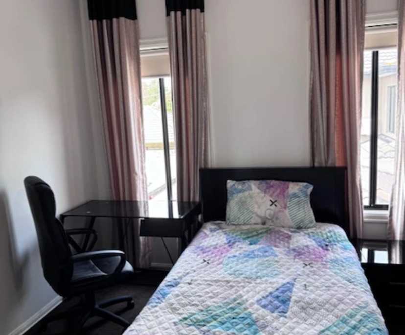 $325-350, Student-accommodation, 2 rooms, Oakleigh East VIC 3166, Oakleigh East VIC 3166