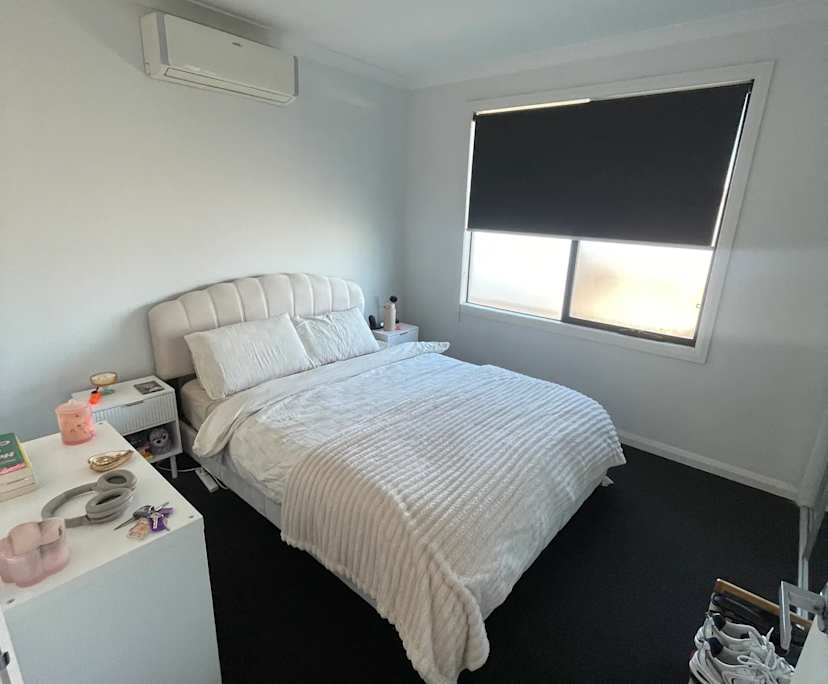 Unfurnished room in a share house