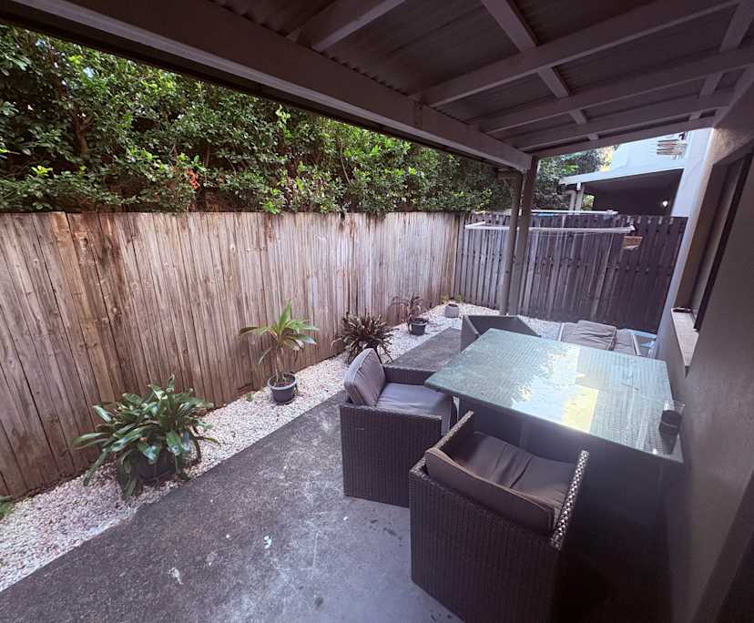 $350, Flatshare, 3 bathrooms, Jubilee Pocket QLD 4802