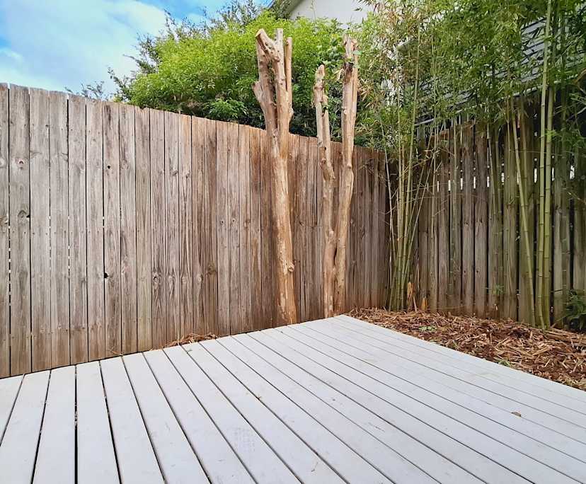 $330, Share-house, 3 bathrooms, Indooroopilly QLD 4068