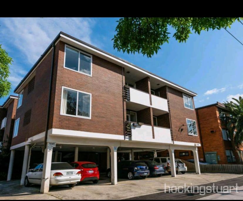 $250, Flatshare, 2 bathrooms, Saint Kilda West VIC 3182