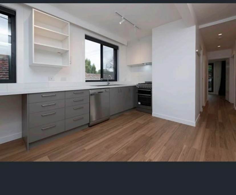 $270, Flatshare, 3 bathrooms, Saint Kilda East VIC 3183