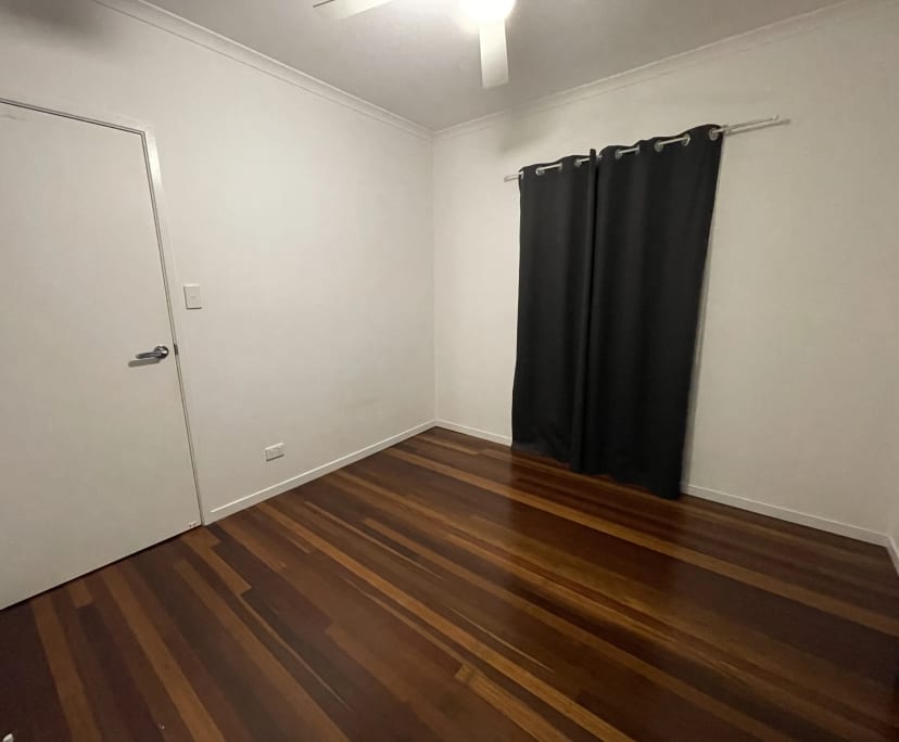 Unfurnished room in a share house