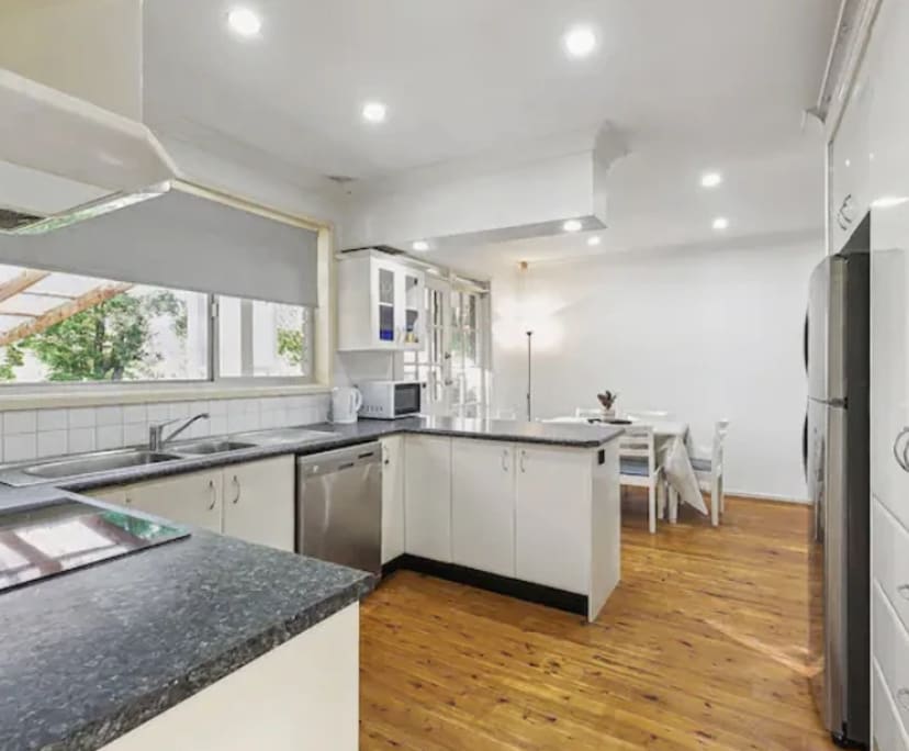 2 Rooms for Rent in Winston Hills, Sydney 250, Fu...